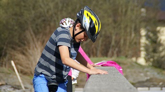 Einradfahren mit Anna & Lisa