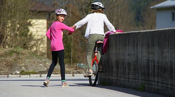 Einradfahren mit Anna & Lisa