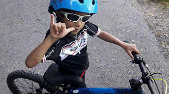 Lukas beim Mountainbiken